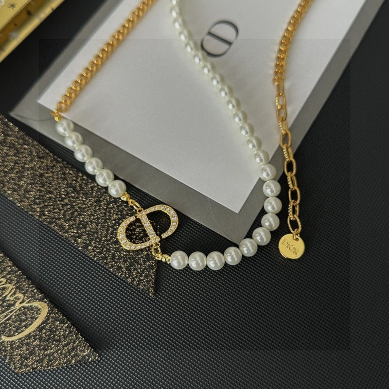 chr1st1an D10r necklaces